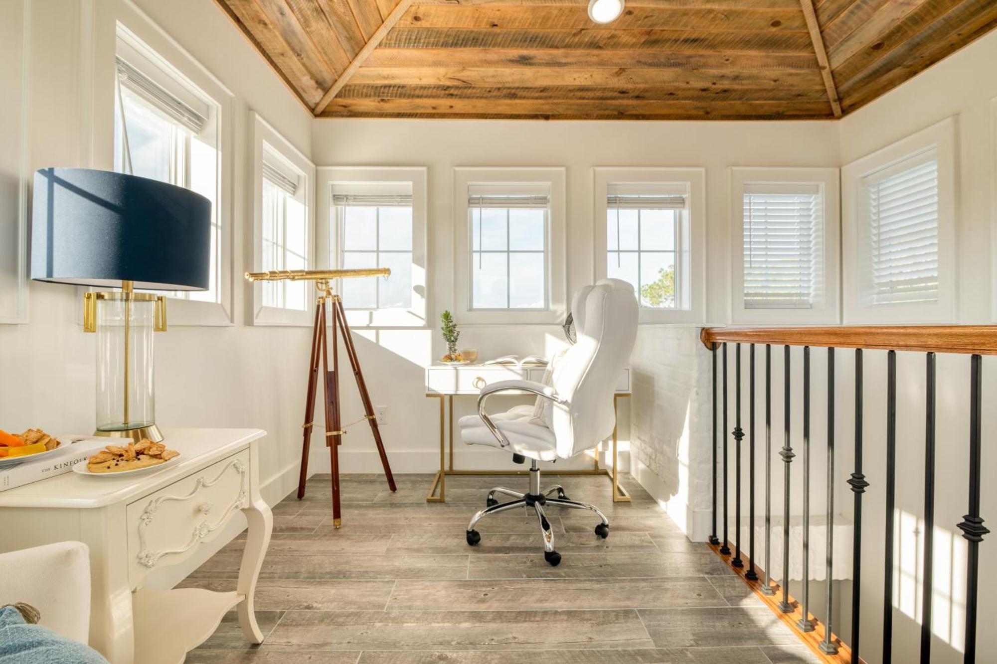 Edgewater By Avantstay Gorgeous Character Lakefront Home W Private Dock Destin Bagian luar foto