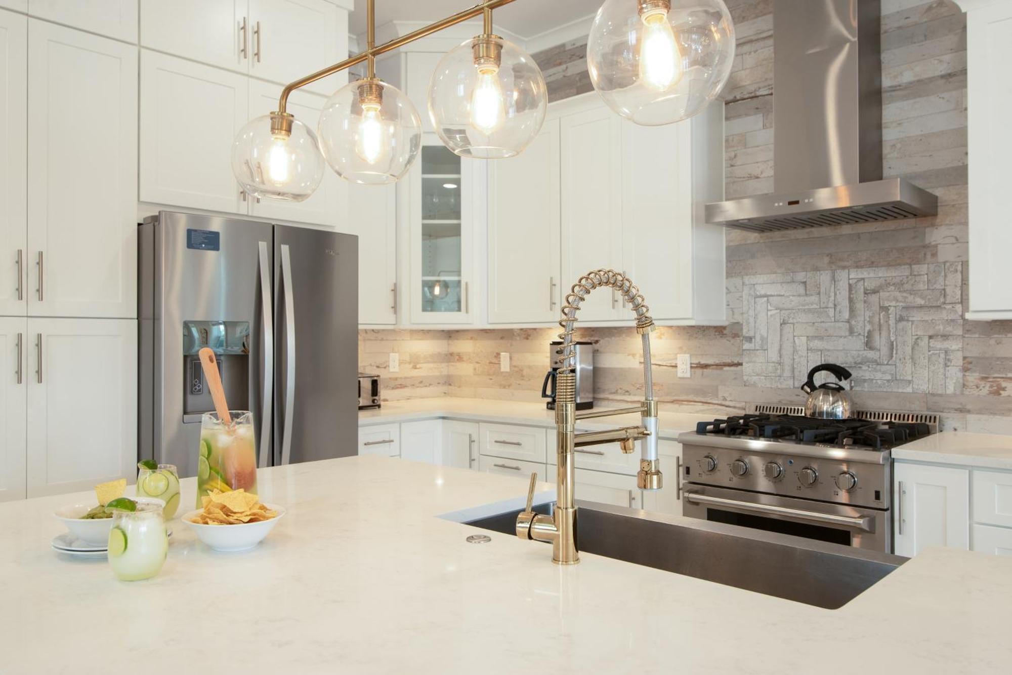 Edgewater By Avantstay Gorgeous Character Lakefront Home W Private Dock Destin Bagian luar foto